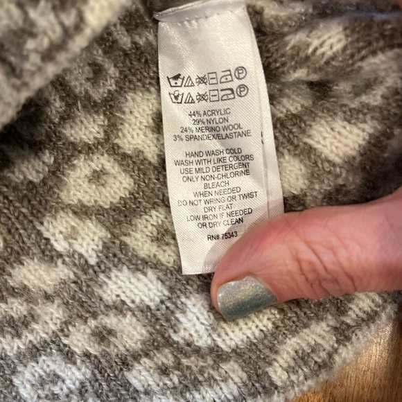 Christian Siriano animal print mock neck sweater, size 1X - Picture 3 of 3